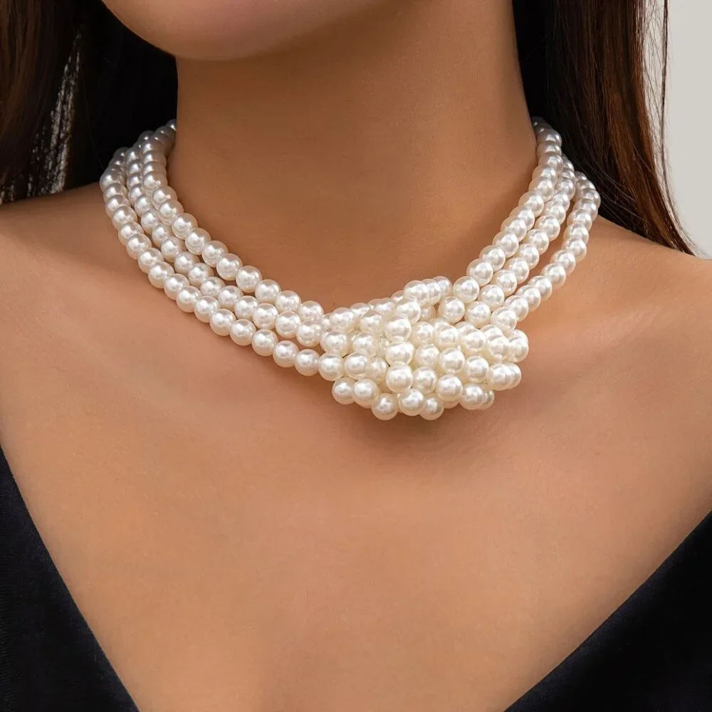 Elegant Black and White Necklace with Beaded Strands - Picture 10 of 12